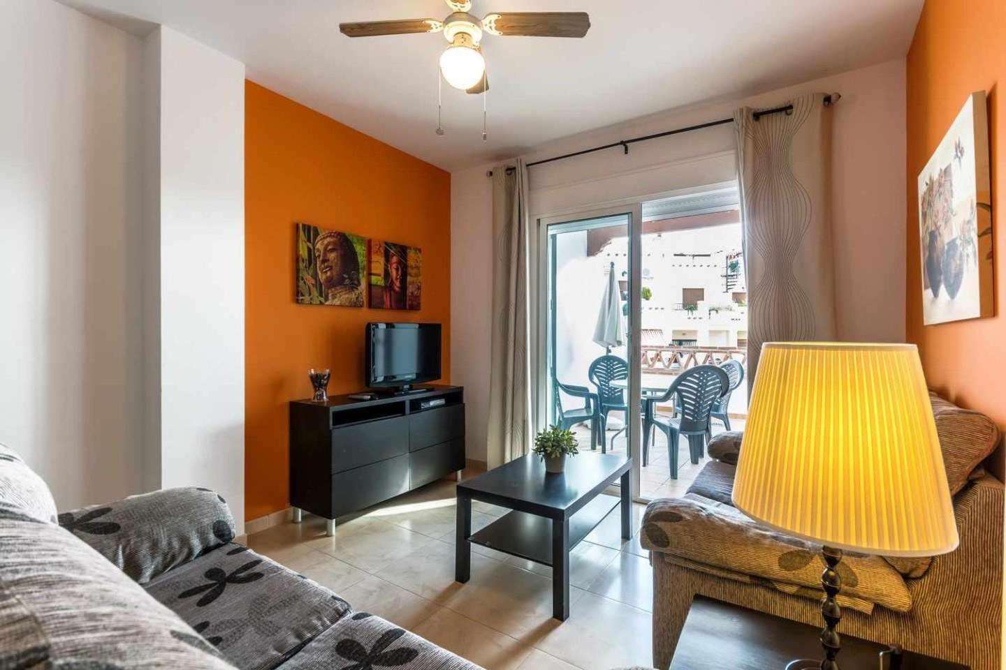 Apartamento Chimenea Playa - 2 Dormitorios Y Terraza Nerja Ngoại thất bức ảnh