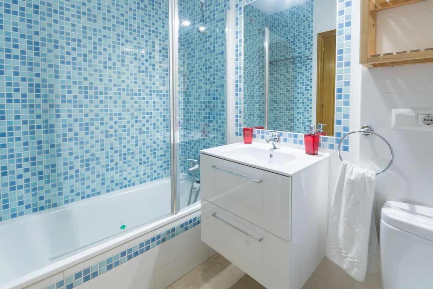 Apartamento Chimenea Playa - 2 Dormitorios Y Terraza Nerja Ngoại thất bức ảnh