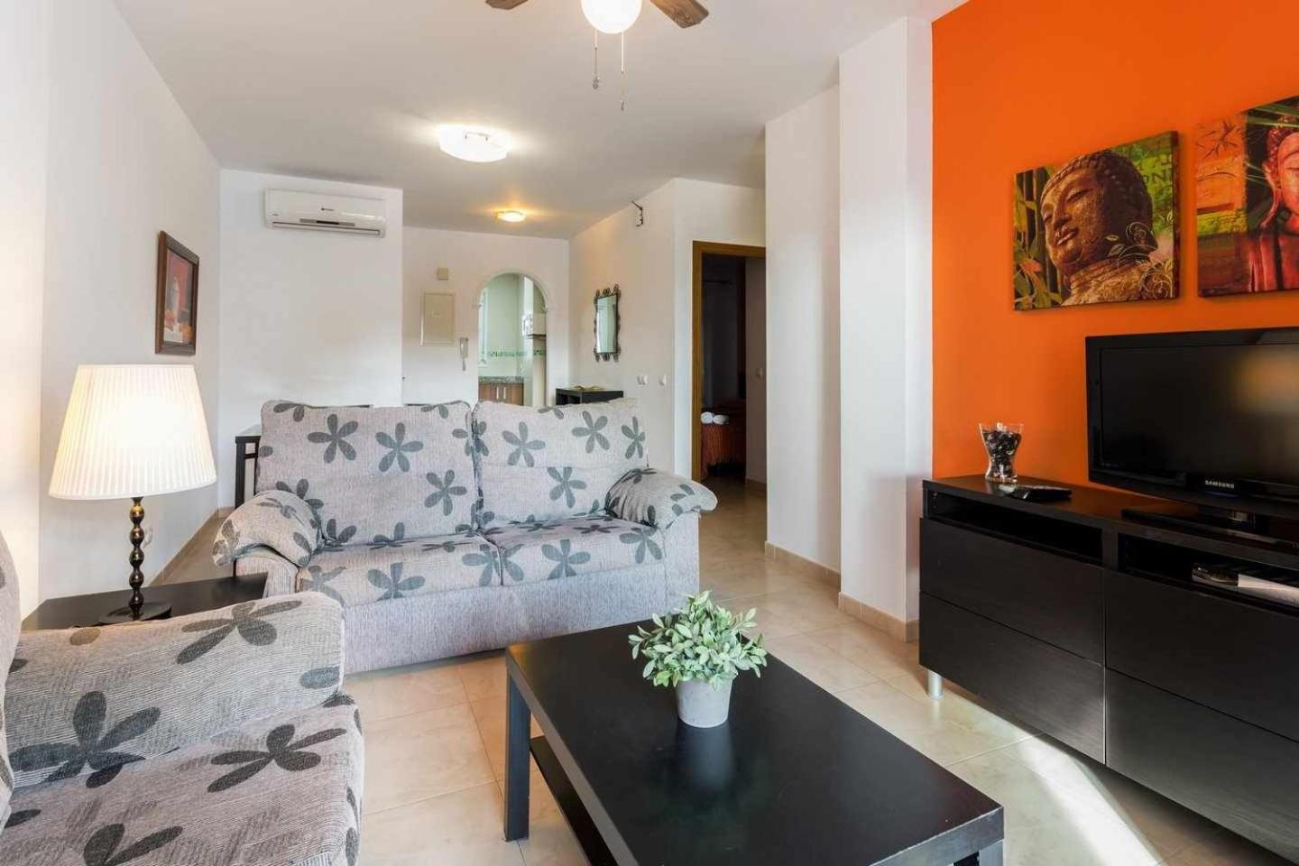 Apartamento Chimenea Playa - 2 Dormitorios Y Terraza Nerja Ngoại thất bức ảnh